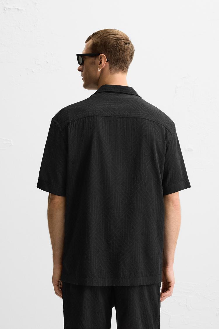 CAMISA JACQUARD GEOMÉTRICO